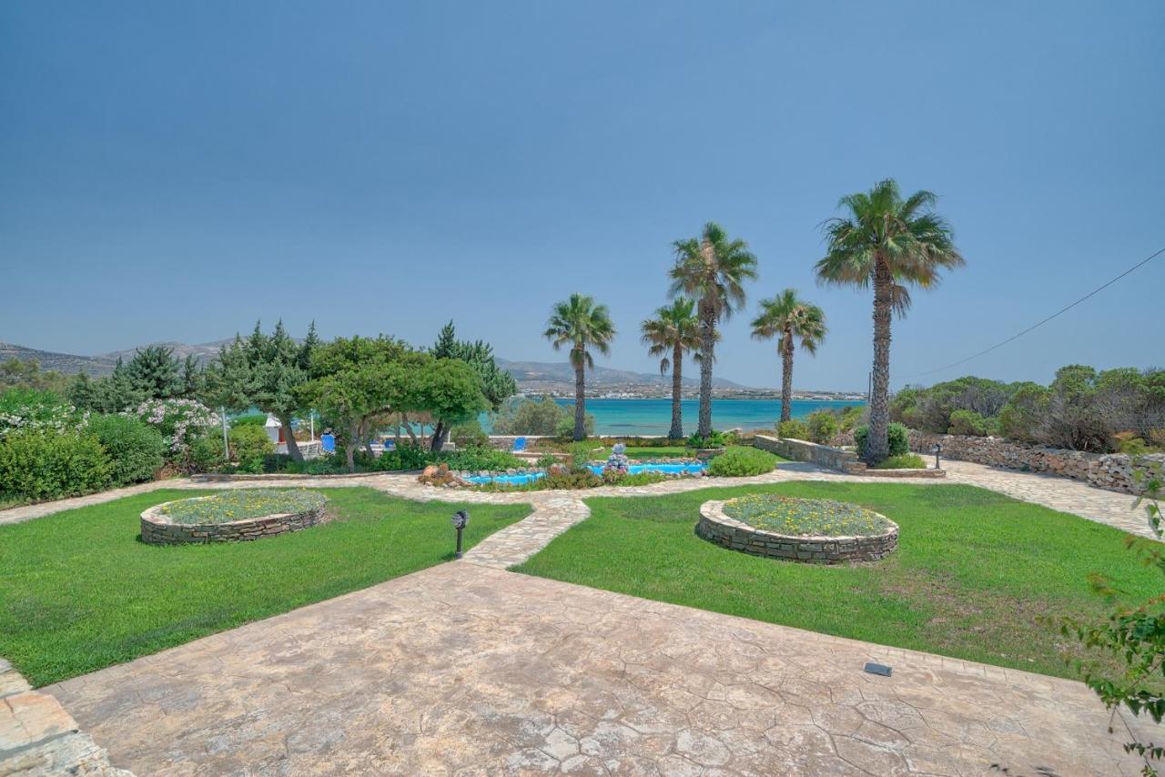 Marinatou Suites Antiparos Città Esterno foto