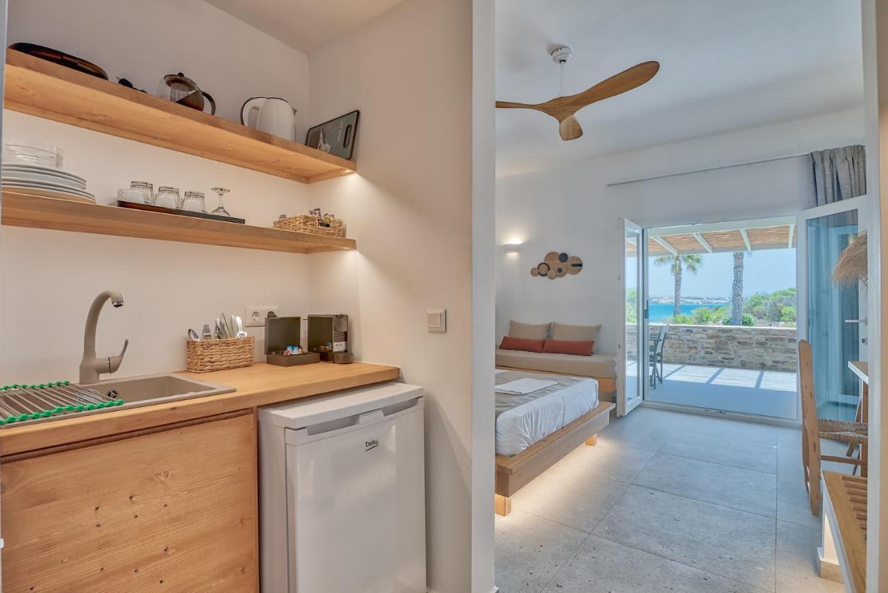 Marinatou Suites Antiparos Città Esterno foto
